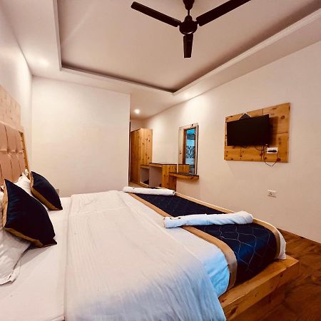 The Radhika - A Luxury Resort In Mountains Манали Экстерьер фото